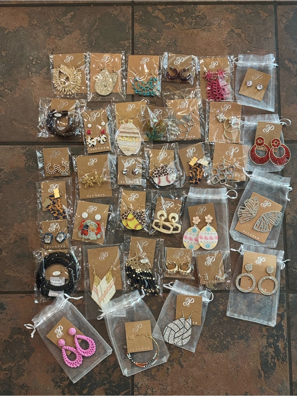 35 New Plunder Assorted Fashion Earrings and Jewelry Lot - Mixed Colors